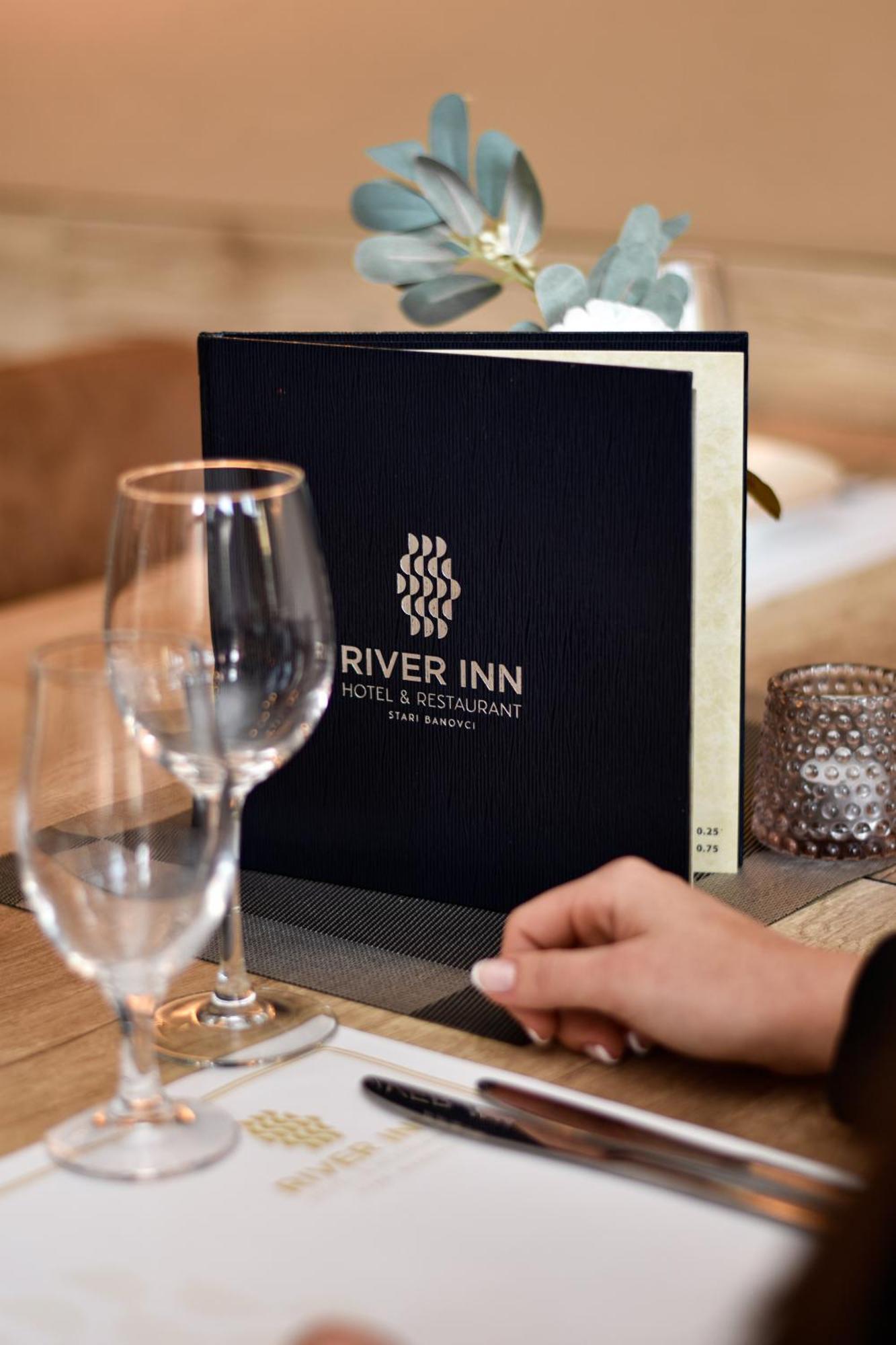 Stari Banovci River Inn מראה חיצוני תמונה